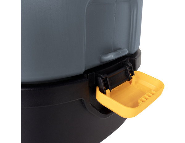 Pulvérisateur batterie 12 V 8 L pression 5 à 7 bars tuyau 3 m - Titan - Brico Dépôt