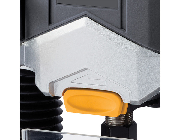 Défonceuse filaire 1200 W plongée profondeur 55 mm vitesse variable - Titan - Brico Dépôt