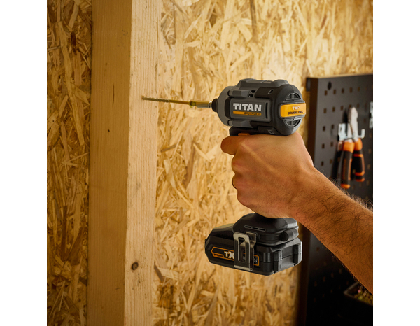 Visseuse à chocs sans fil 18 V brushless 220 Nm - Titan - Brico Dépôt