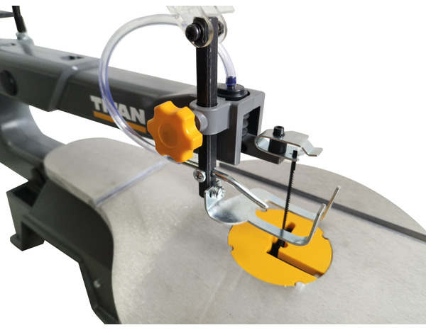 Scie à chantourner filaire 125 W profondeur de gorge 406 mm - Titan - Brico Dépôt