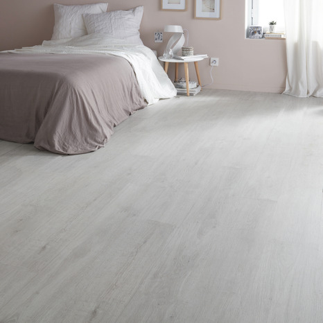 Brico depot parquet a clipser